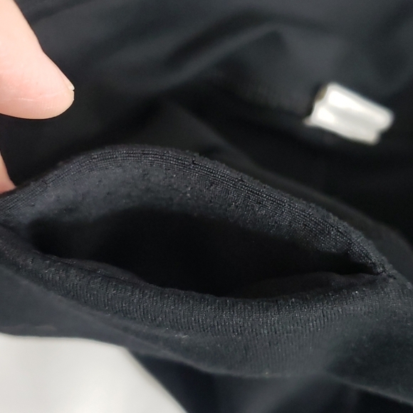 Fabletics Capris *BOGO* - Picture 5 of 5